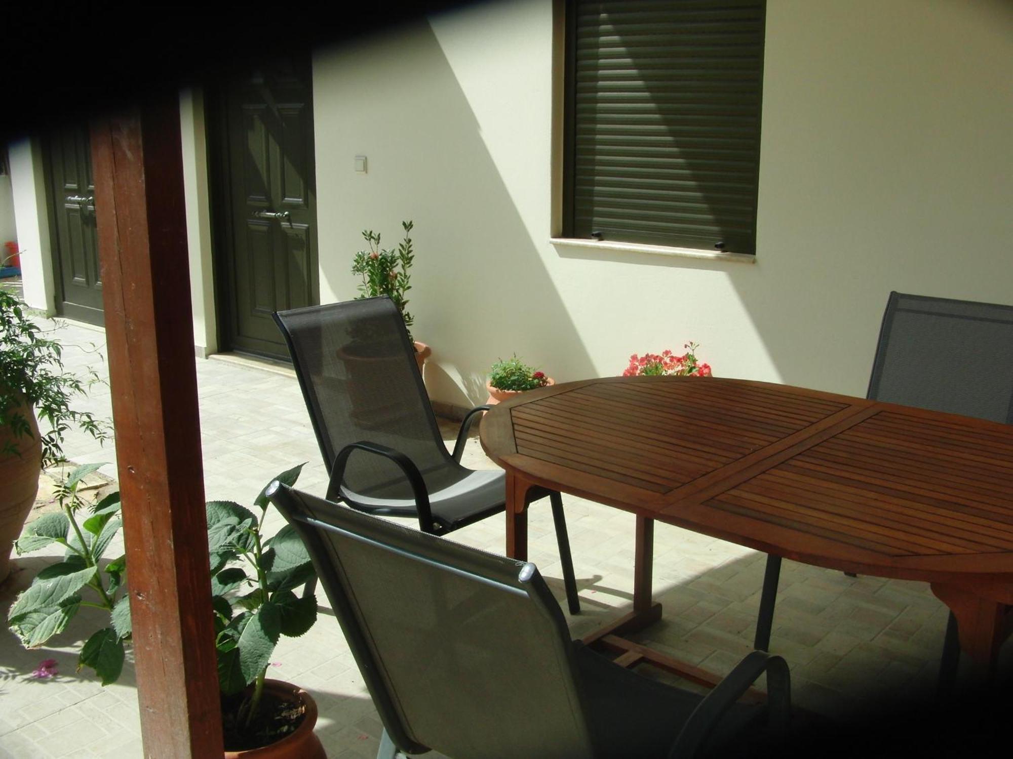 Artemis Appartments Pitsidia Exterior foto